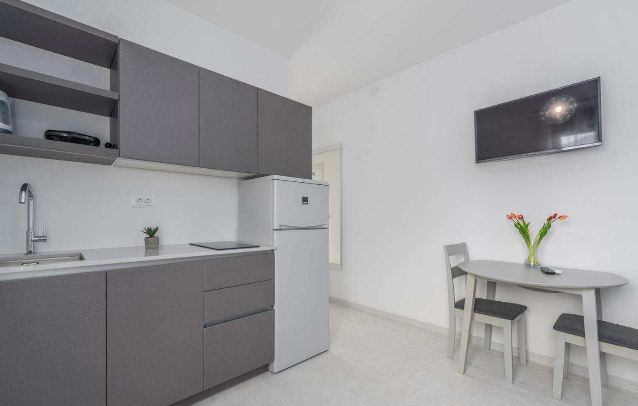 פורץ Apartments Zrnic חדר תמונה